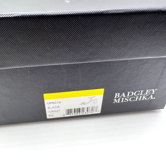 Badgley Mischka Size 8.5 Blaine Ivory Satin Jeweled Dress Sandals Heels Shoes - Picture 14 of 14